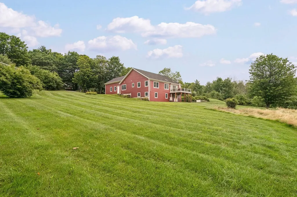 439 East Green Mountain Road Claremont NH 03743