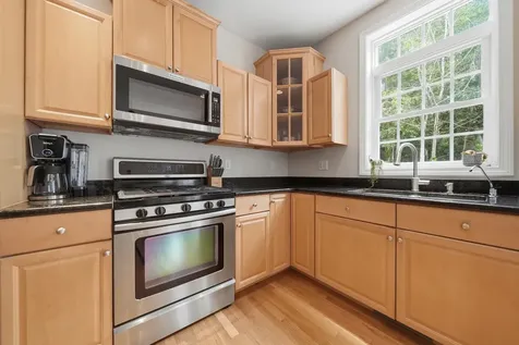 9 Grapevine Road Merrimack NH 03054
