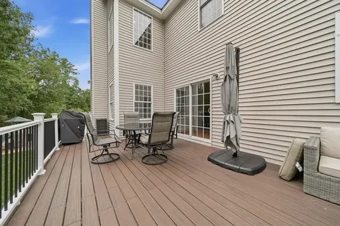 9 Grapevine Road Merrimack NH 03054
