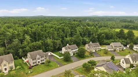 9 Grapevine Road Merrimack NH 03054