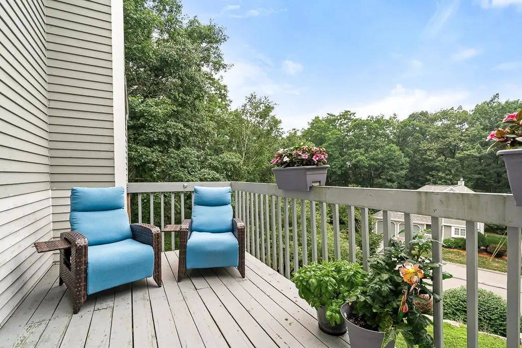 41 Aster Court Nashua NH 03062