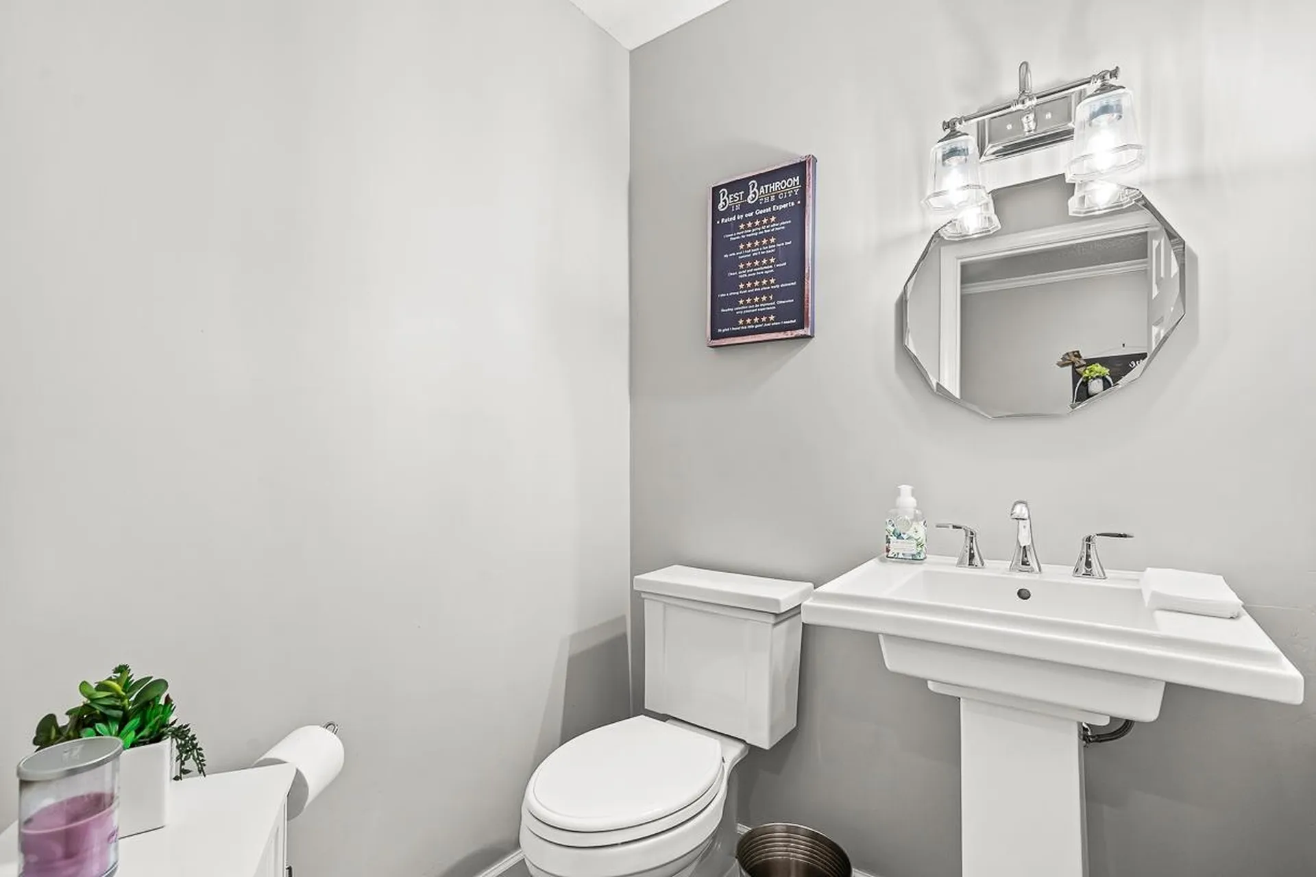 41 Aster Court Nashua NH 03062