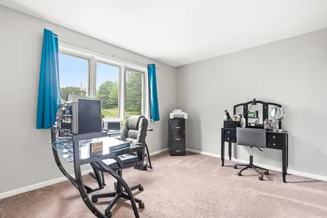 41 Aster Court Nashua NH 03062