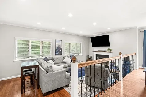 41 Aster Court Nashua NH 03062