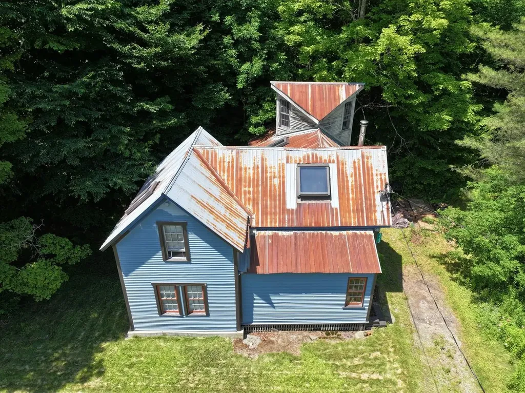 9562 Main Road Huntington VT 05462