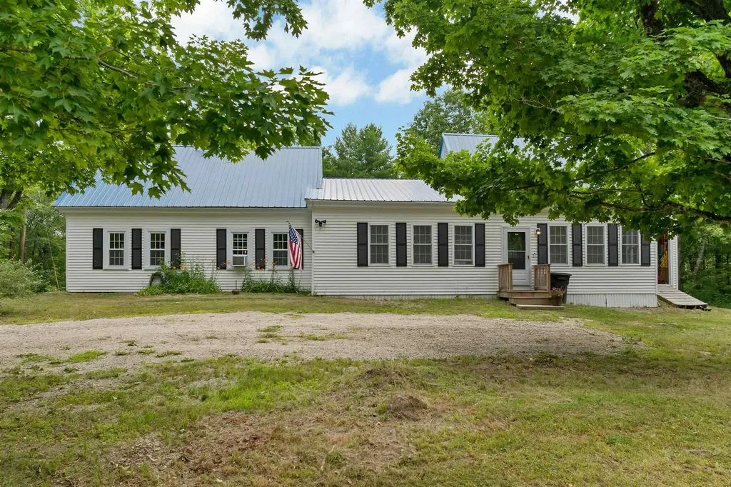 1622 Lovell Lake Road Wakefield NH 03872