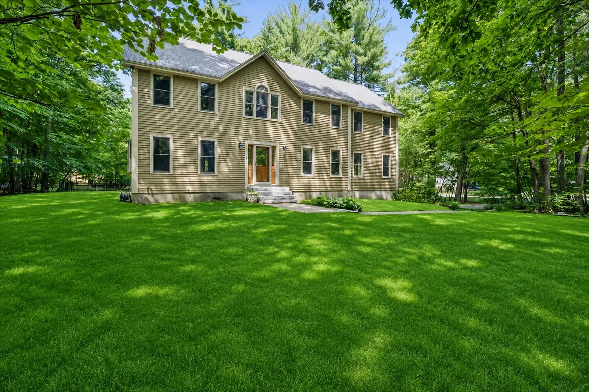 4 Berge Lane Derry NH 03038
