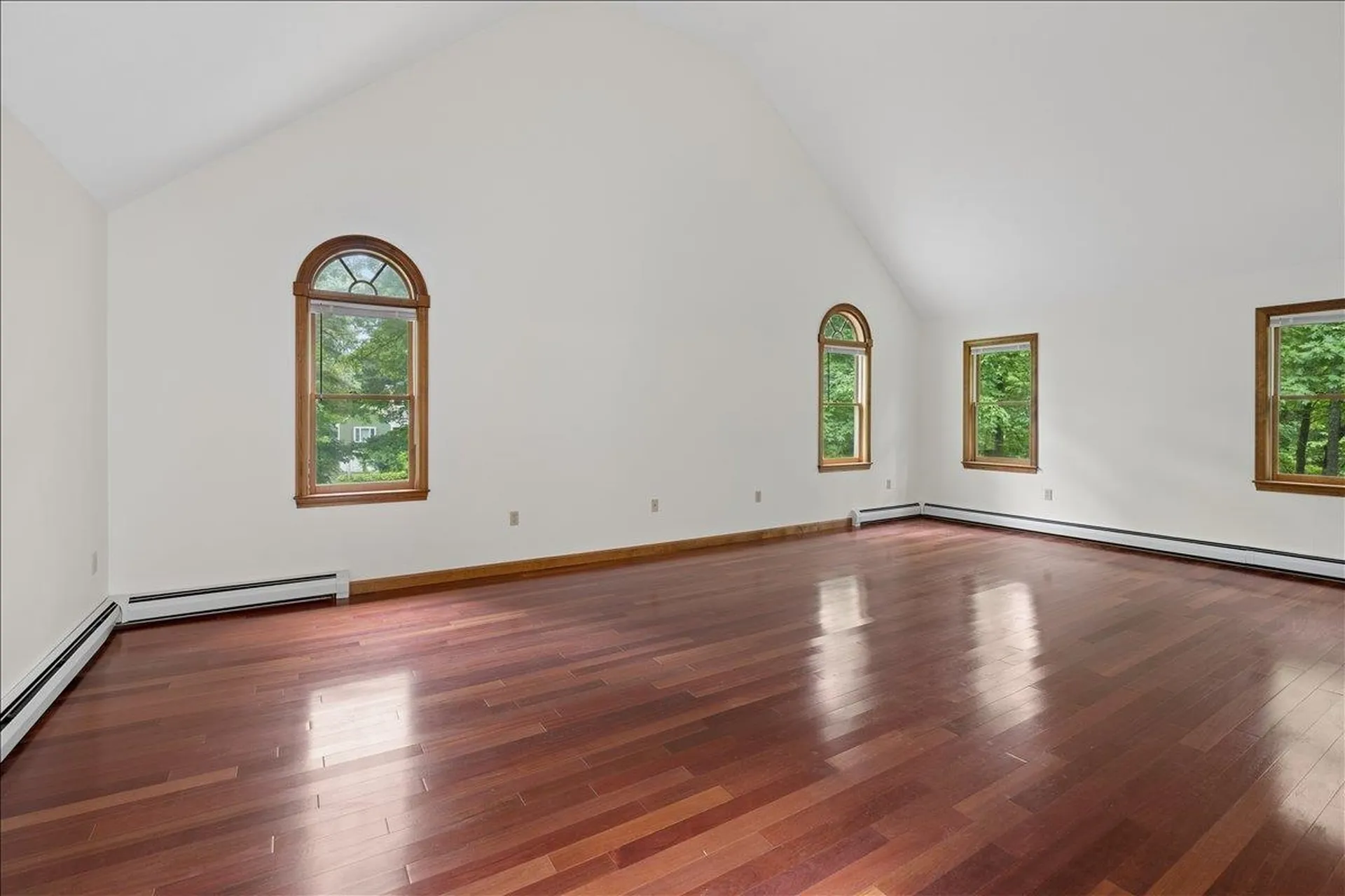 4 Berge Lane Derry NH 03038