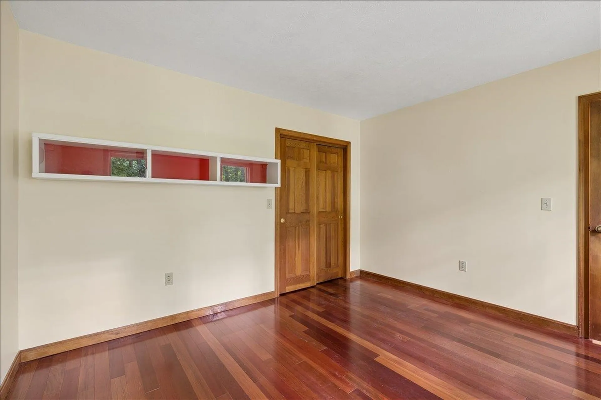 4 Berge Lane Derry NH 03038