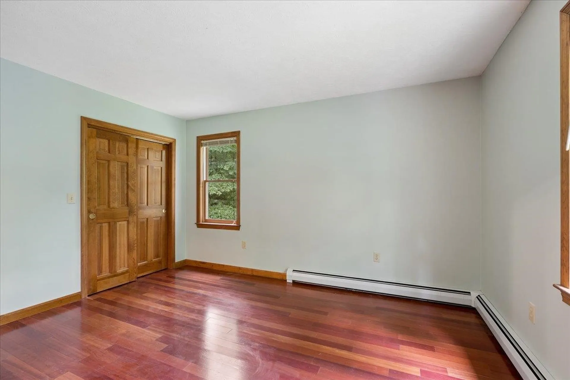 4 Berge Lane Derry NH 03038