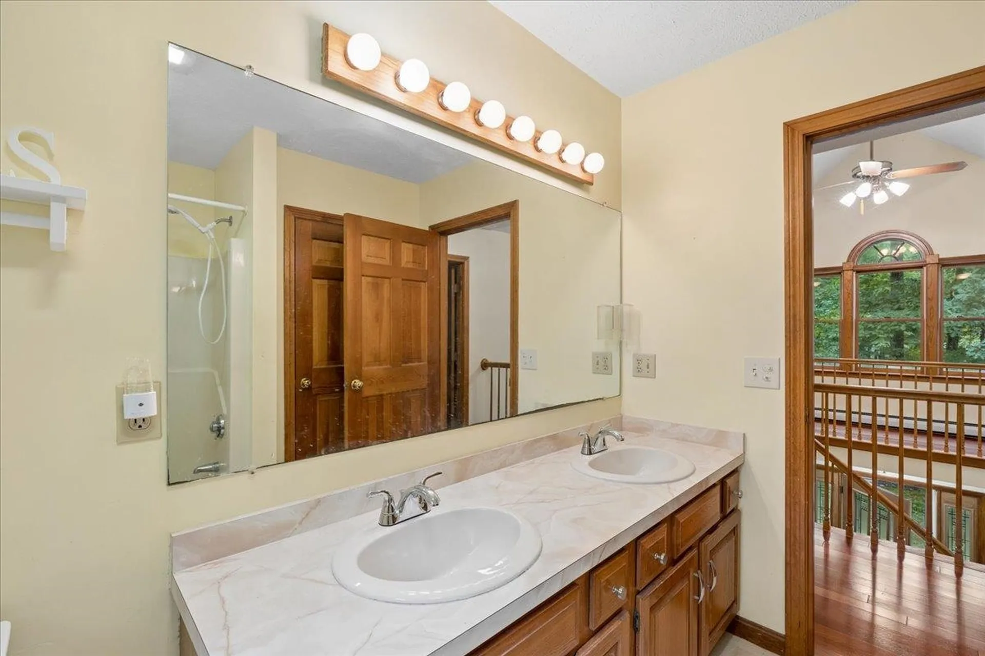 4 Berge Lane Derry NH 03038