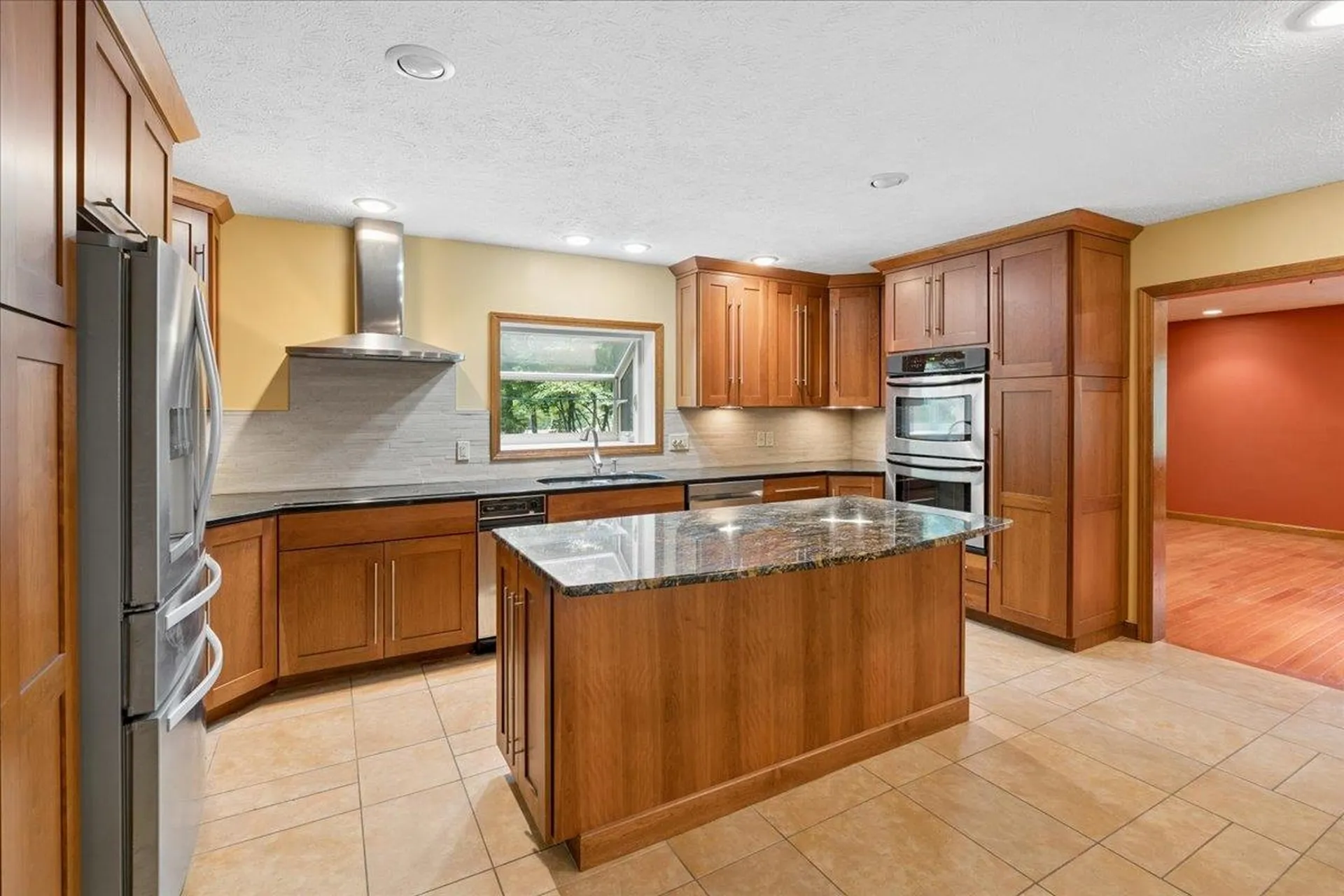 4 Berge Lane Derry NH 03038
