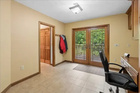 4 Berge Lane Derry NH 03038