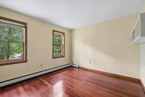 4 Berge Lane Derry NH 03038