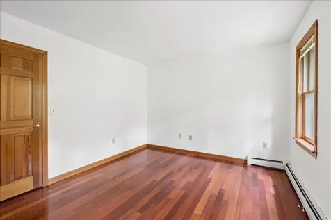 4 Berge Lane Derry NH 03038