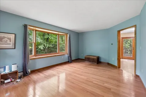 4 Berge Lane Derry NH 03038