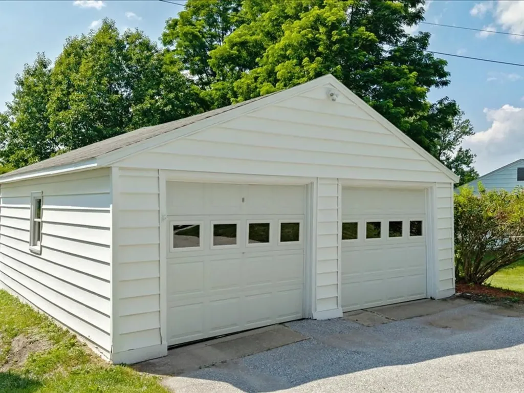 182 High Street St. Albans City VT 05478