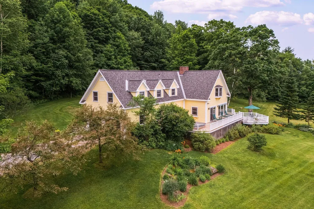 600 Taber Ridge Road Stowe VT 05672