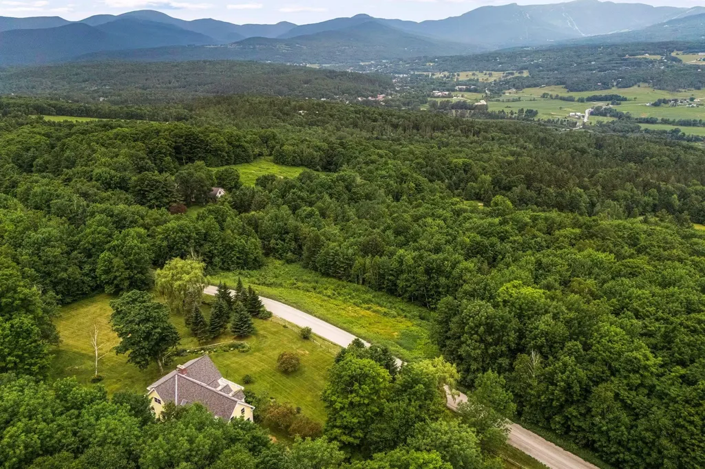600 Taber Ridge Road Stowe VT 05672