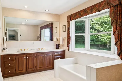 600 Taber Ridge Road Stowe VT 05672