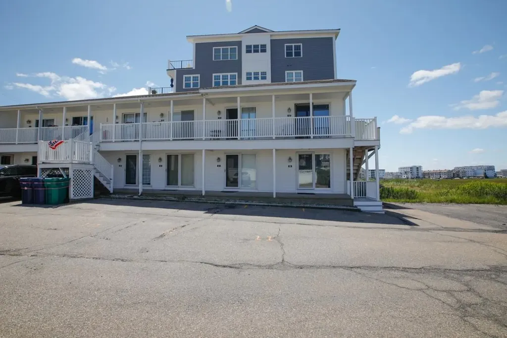541 Ocean Boulevard Hampton NH 03842