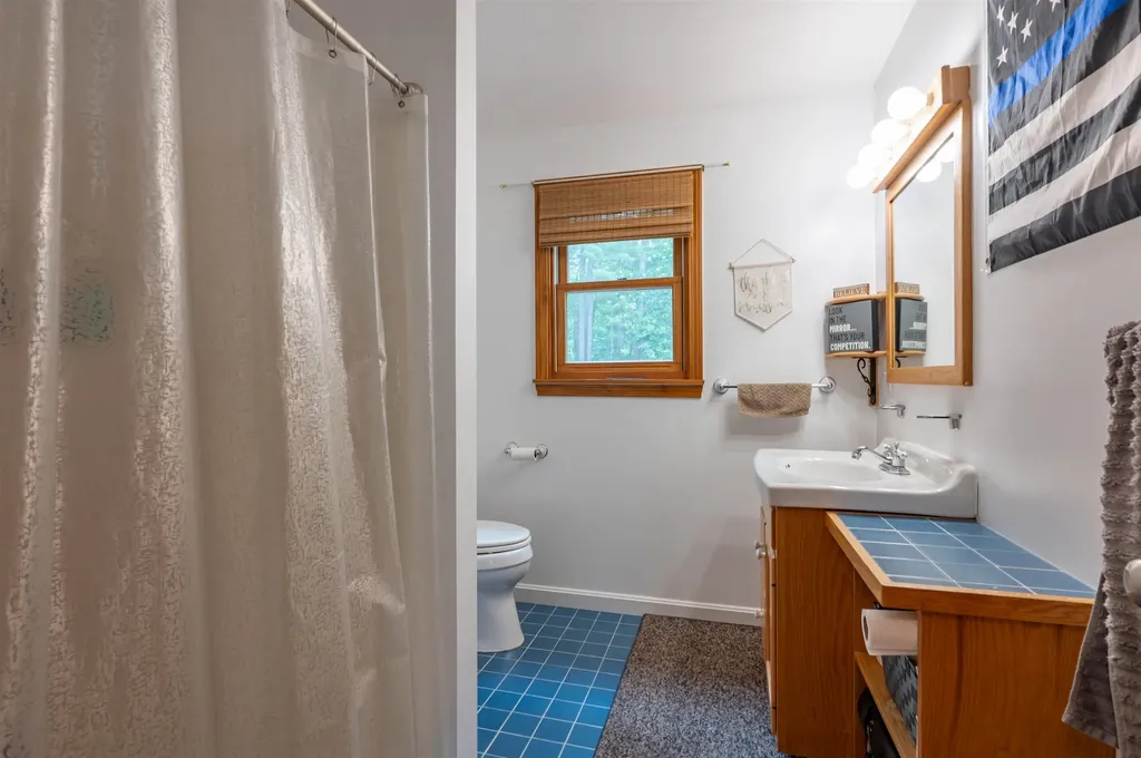 68 Merrimack Road Amherst NH 03031