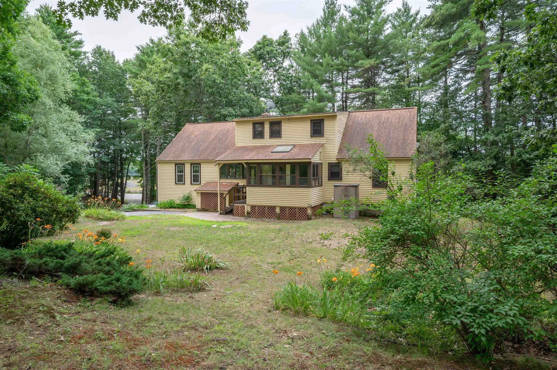 68 Merrimack Road Amherst NH 03031