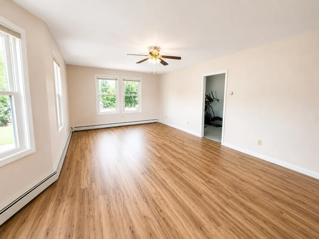 16 Pine Street Gorham NH 03581