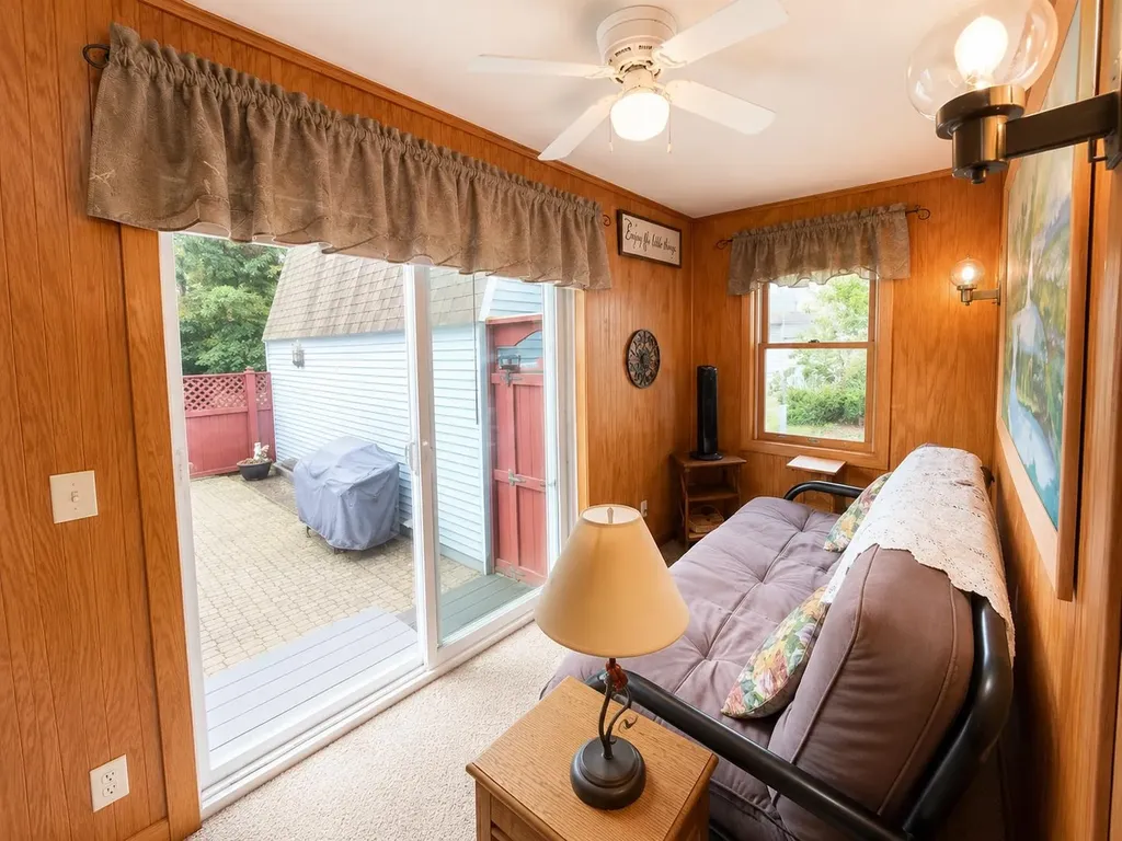 16 Pine Street Gorham NH 03581