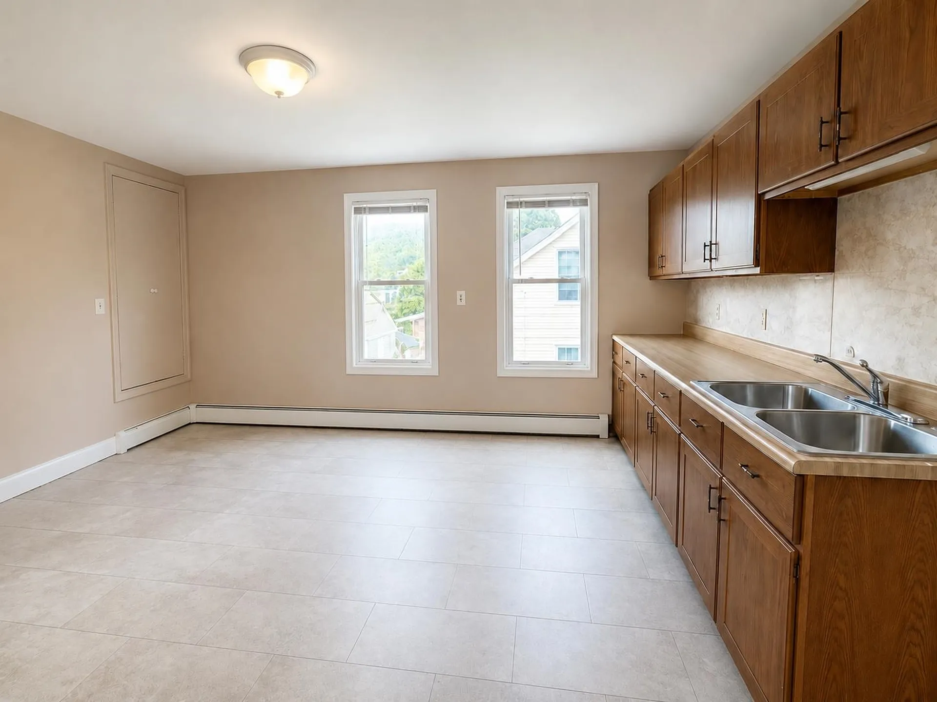 16 Pine Street Gorham NH 03581