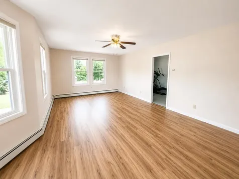16 Pine Street Gorham NH 03581