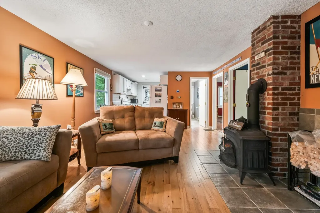 453 Old Mill Road Conway NH 03813