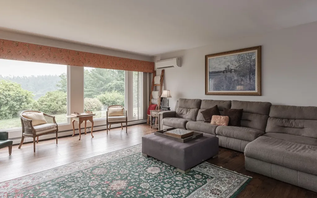 219 Hillcrest Terrace Brattleboro VT 05301