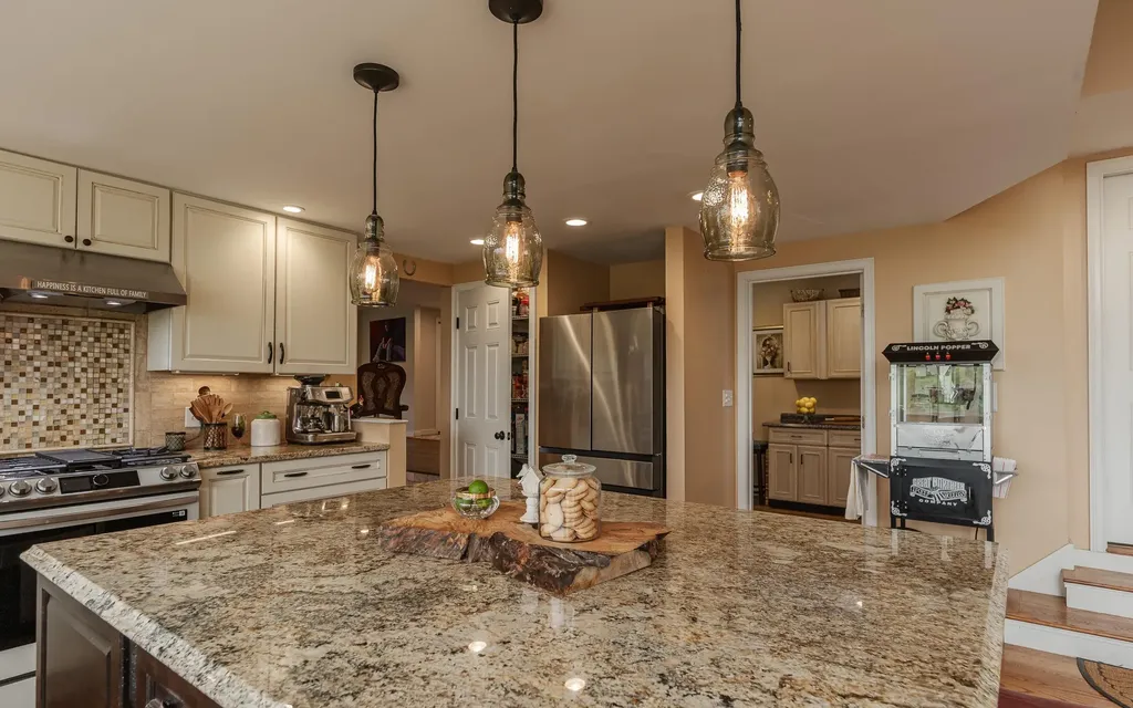 219 Hillcrest Terrace Brattleboro VT 05301