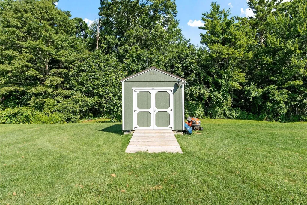 467 Blane Circle Pembroke NH 03275
