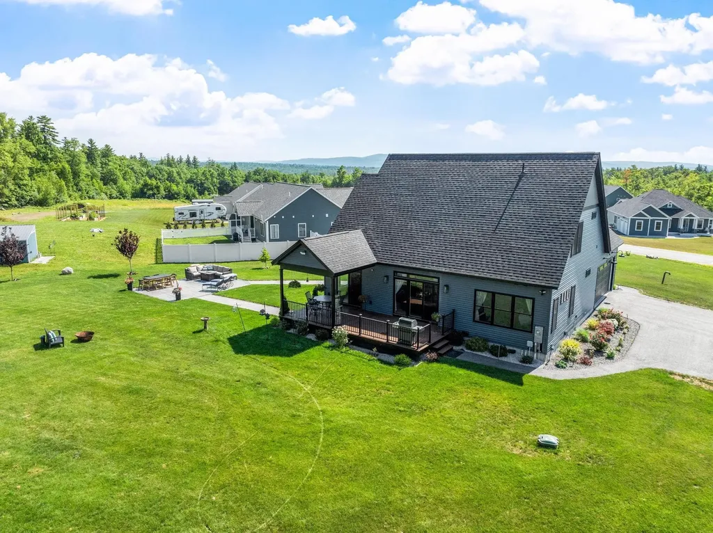 467 Blane Circle Pembroke NH 03275
