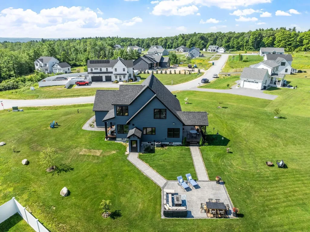 467 Blane Circle Pembroke NH 03275