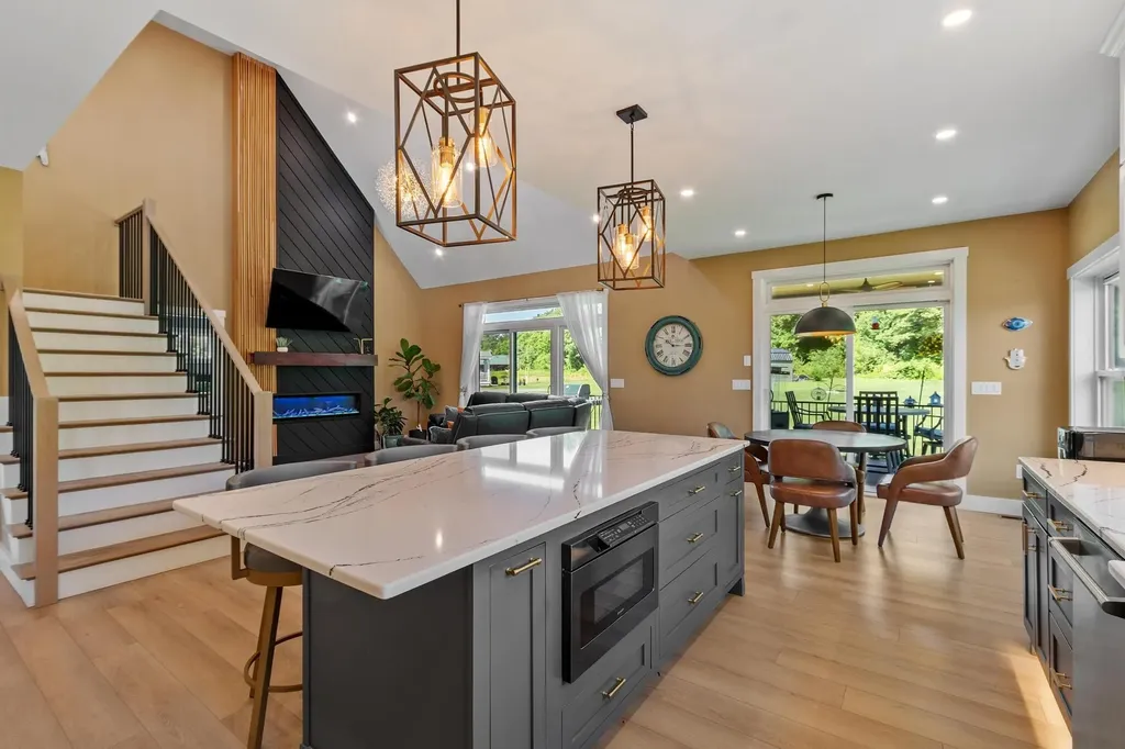 467 Blane Circle Pembroke NH 03275