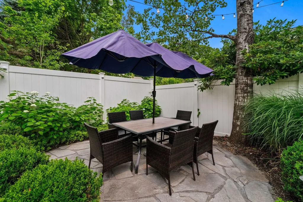 11 Pine Street Rye NH 03870