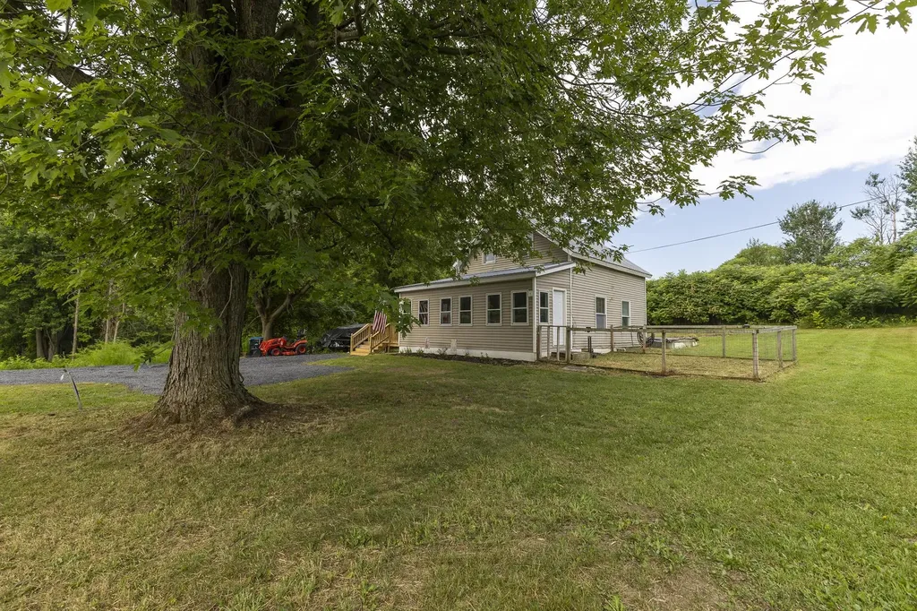 4840 Us Route 2 Alburgh VT 05440