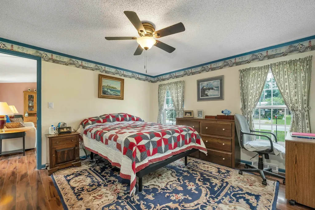 15 Carpenter Park Road Plymouth NH 03264