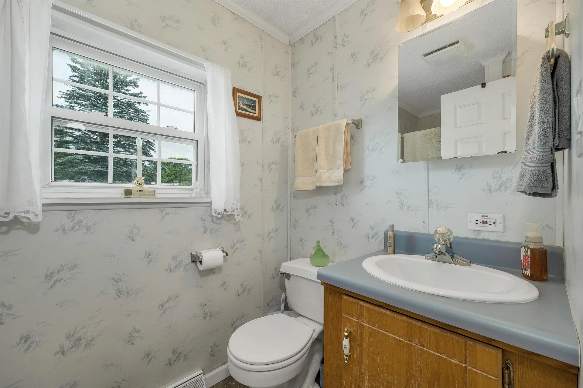 15 Carpenter Park Road Plymouth NH 03264