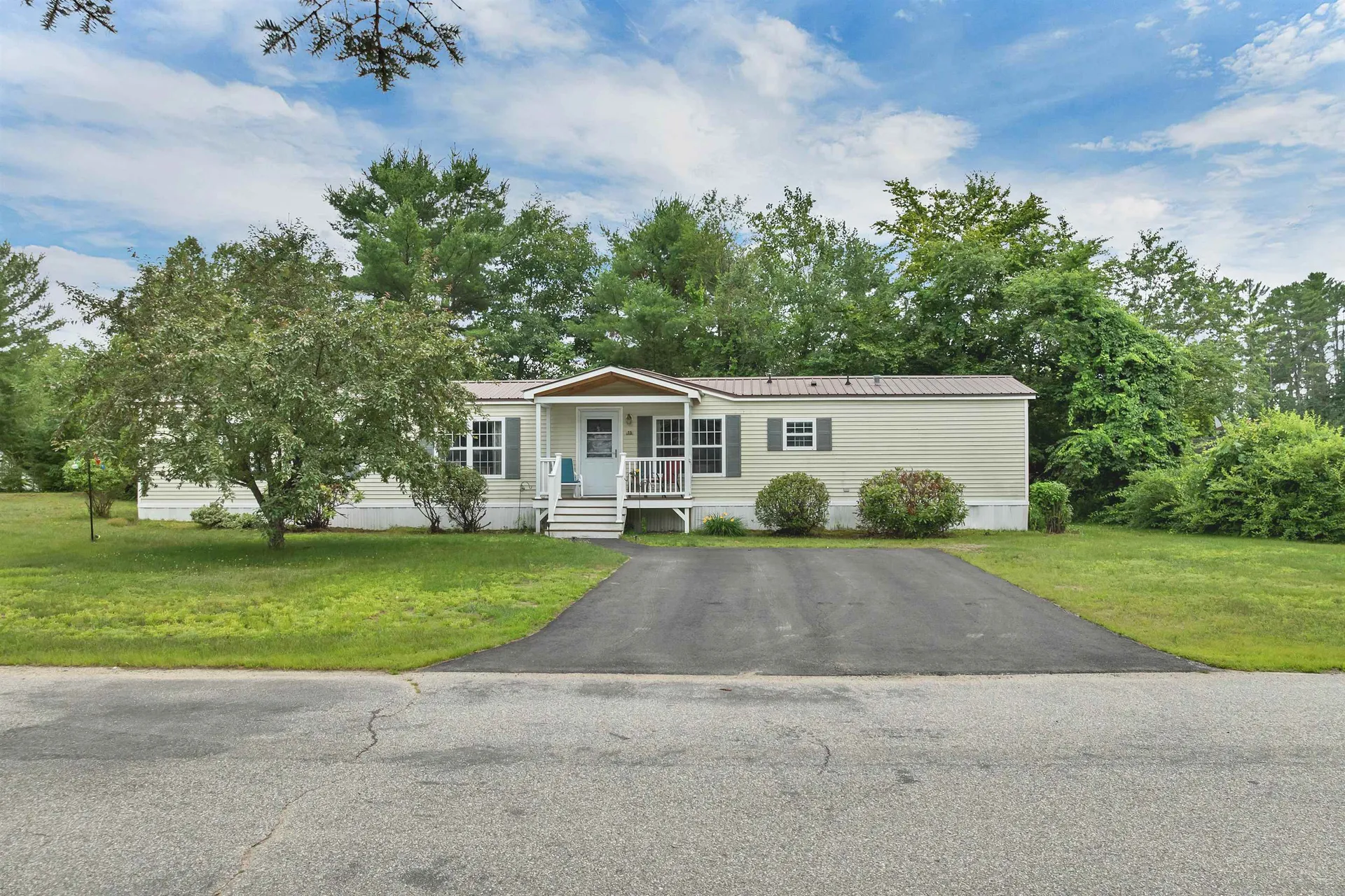 15 Carpenter Park Road Plymouth NH 03264