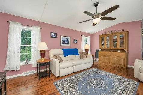 15 Carpenter Park Road Plymouth NH 03264