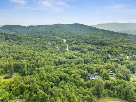 178 Colony Road Warren VT 05674