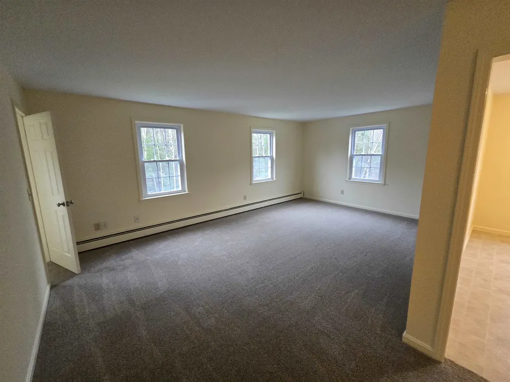169 Little Mill Road Sandown NH 03873