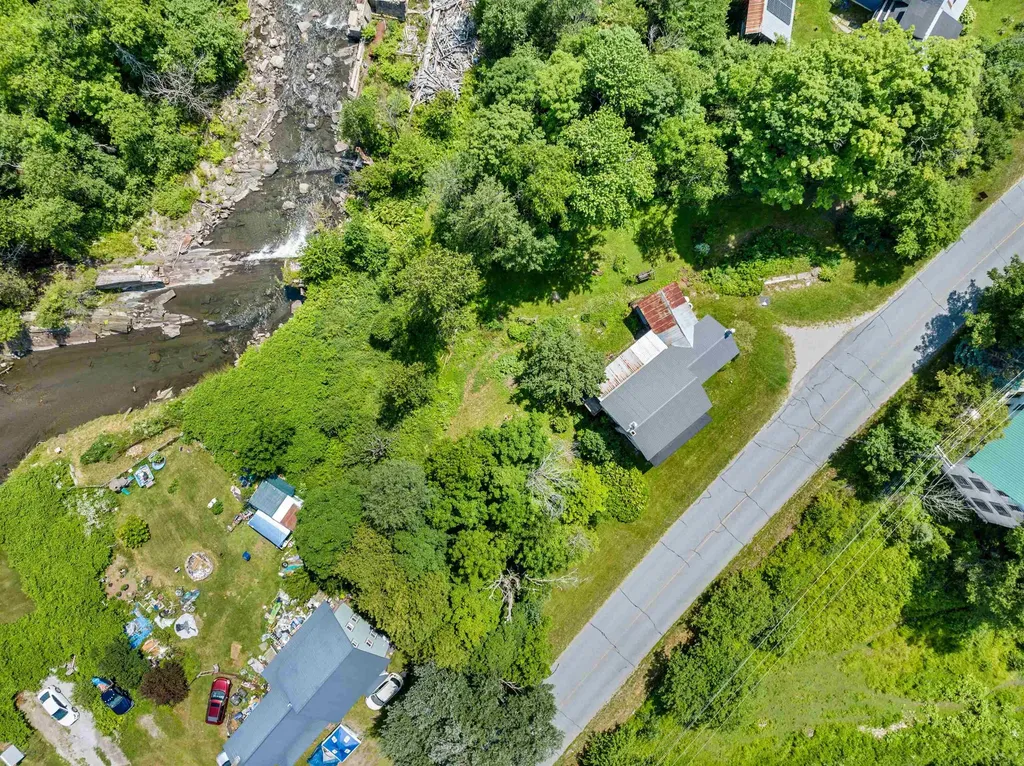 1706 Vt Route 215 South Cabot VT 05647