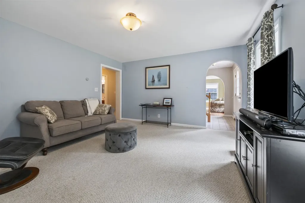 1341 Center Street Wolfeboro NH 03894