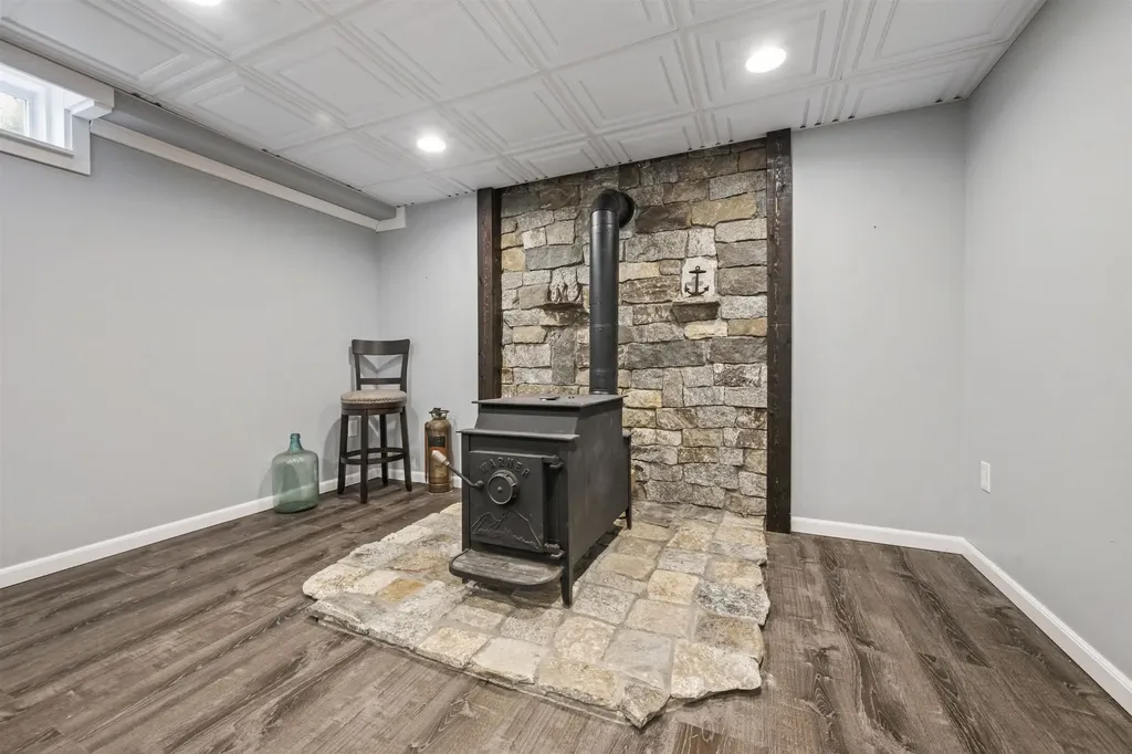 1341 Center Street Wolfeboro NH 03894