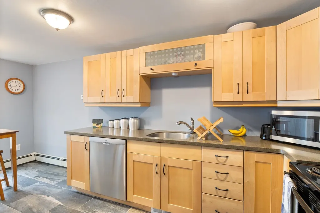 9 Hemlock Forest Drive Dover NH 03820